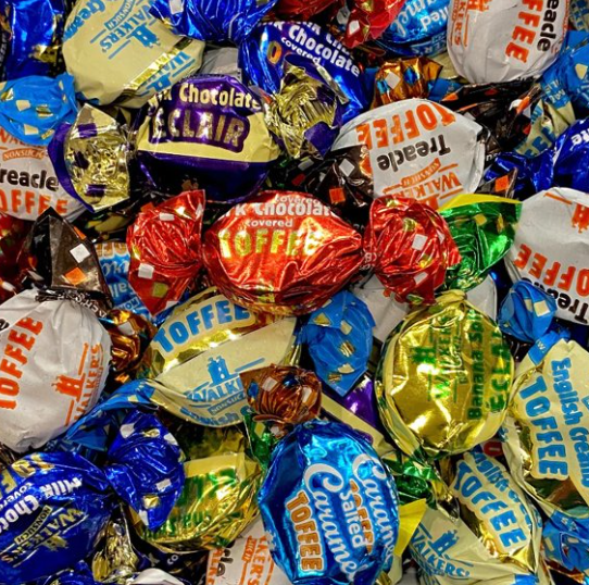 Walker's Assorted Toffees & Eclairs